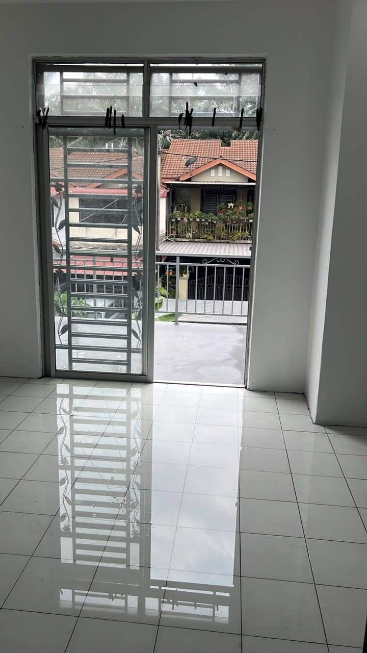2 Storey Terrace House Scientex Kulai 6