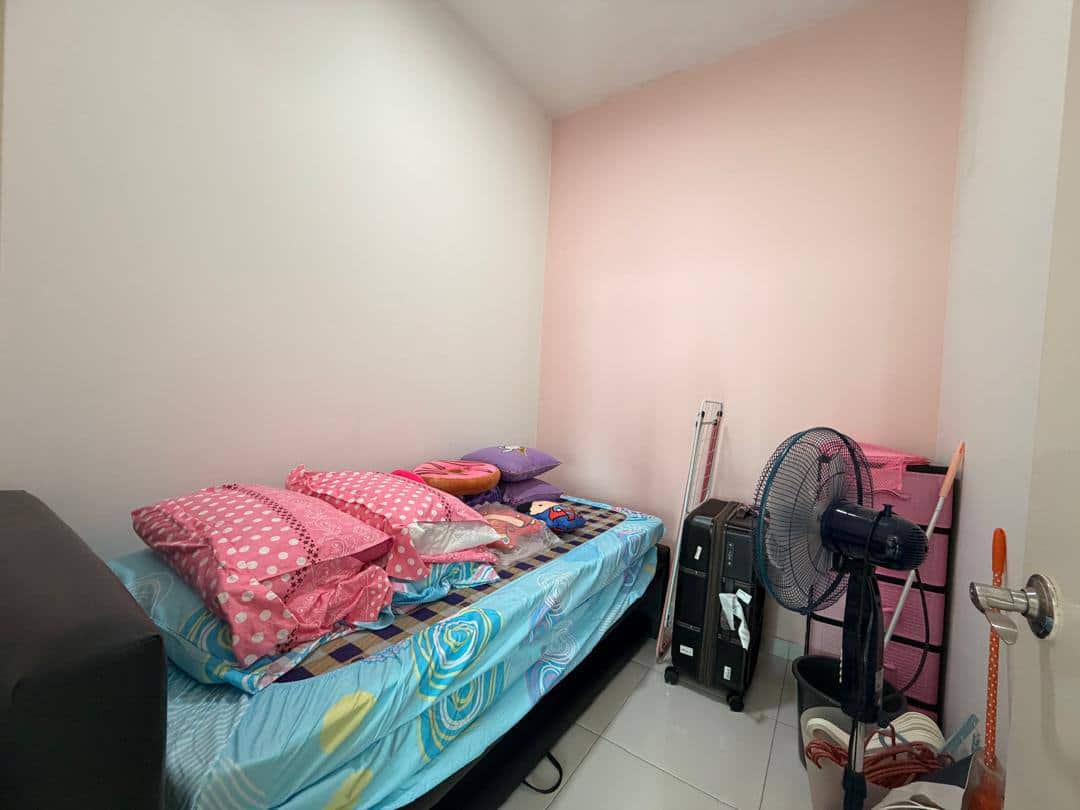 Condominium Bukit Indah 7