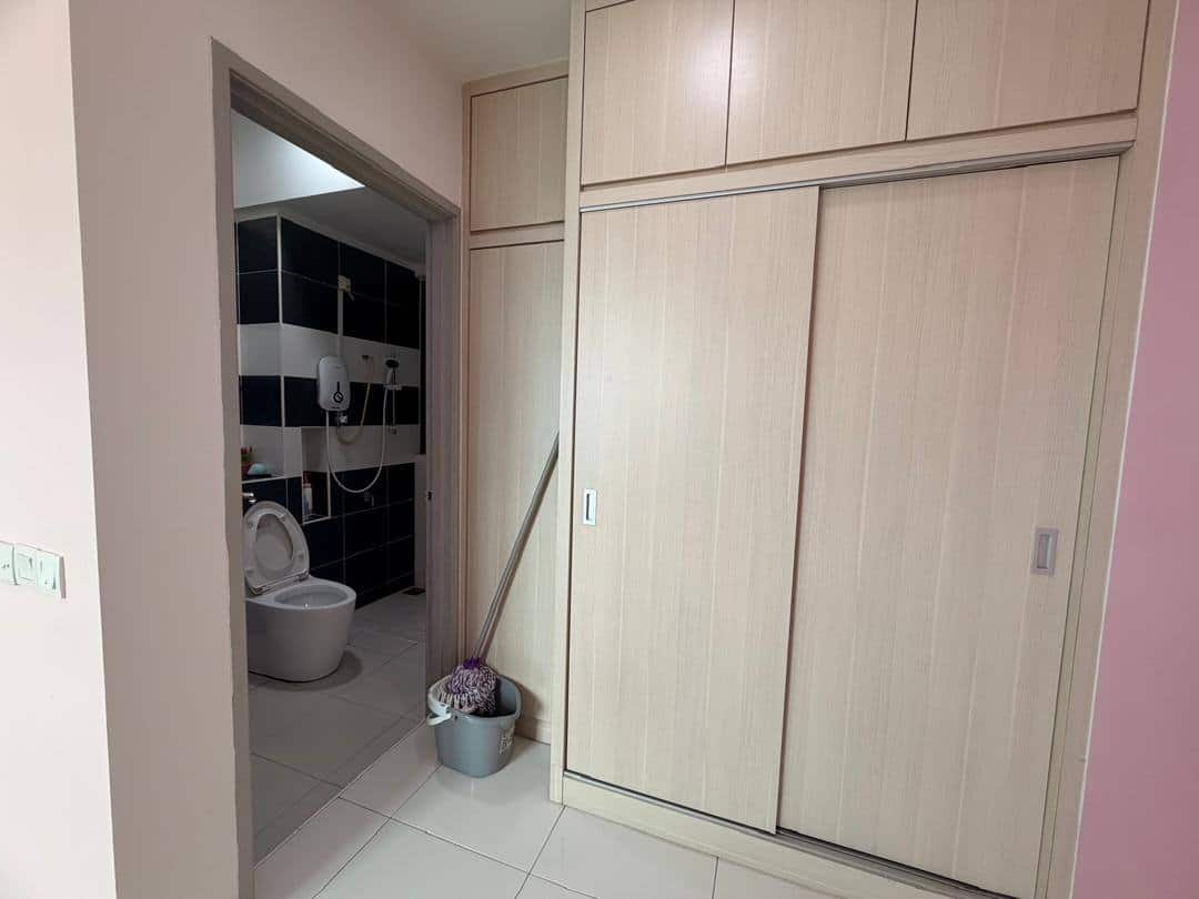 Condominium Bukit Indah 10