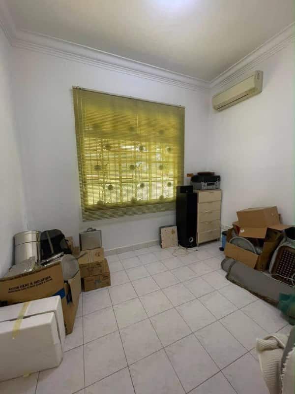 Double Storey Semi-D Taman Pelangi Indah 7