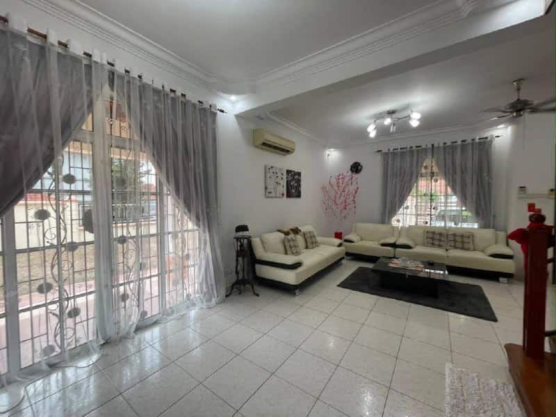 Double Storey Semi-D Taman Pelangi Indah 1