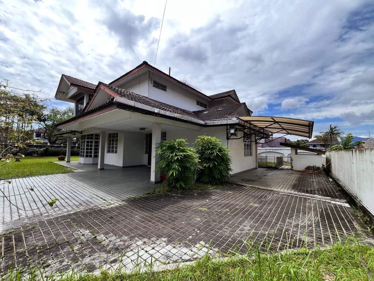 Double Storey Bungalow Taman Perling 2