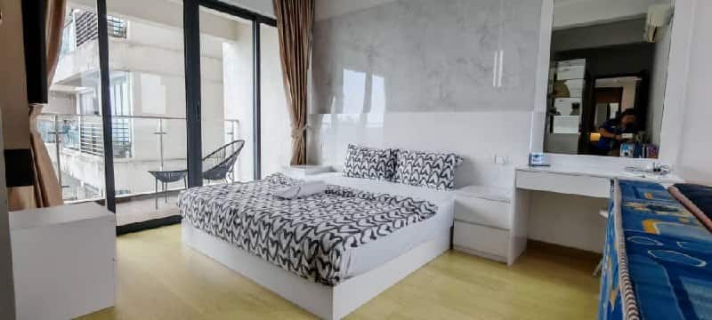 Service Apartment Royal Strand Danga Bay 4