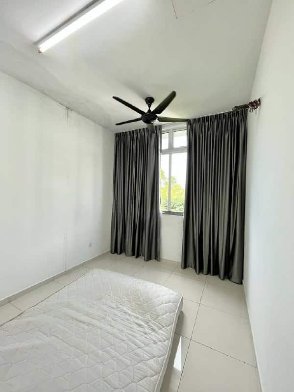 Double Storey Terrace House Eco Cascadia (Neptune) 7