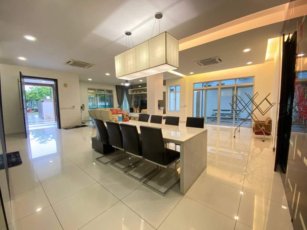 2-Storey Semi D Nusa Duta 1 6