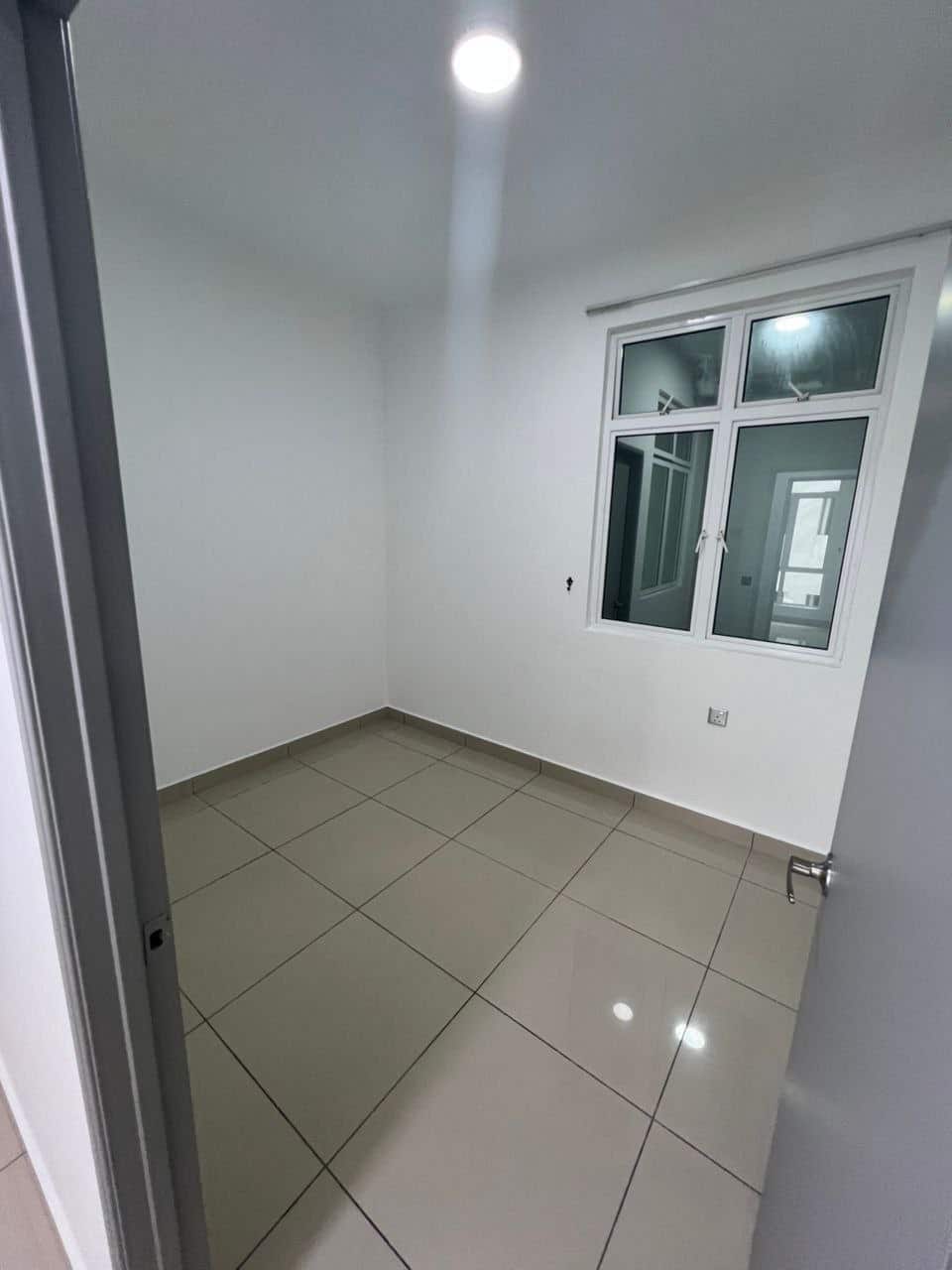 Serviced Apartment Twin Danga Residence Perling 3