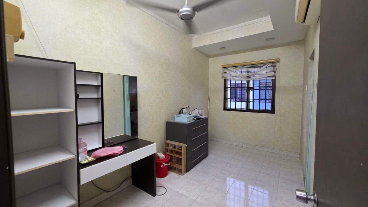 Double Storey Terrace House Taman Mutiara Rini 5