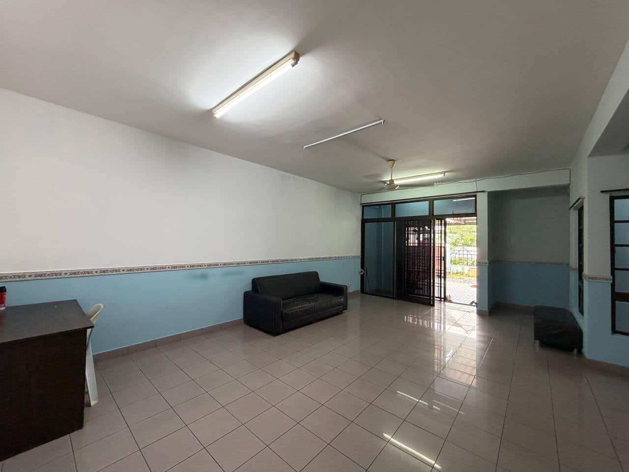 Intermediate Lot Jalan Permas 11/16 2