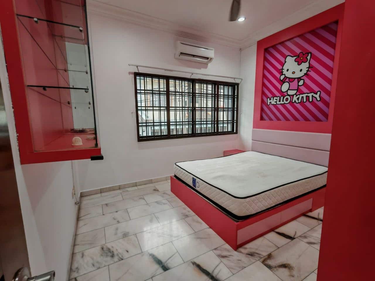 Double Storey Terrace Jalan Anggerik 3x 2