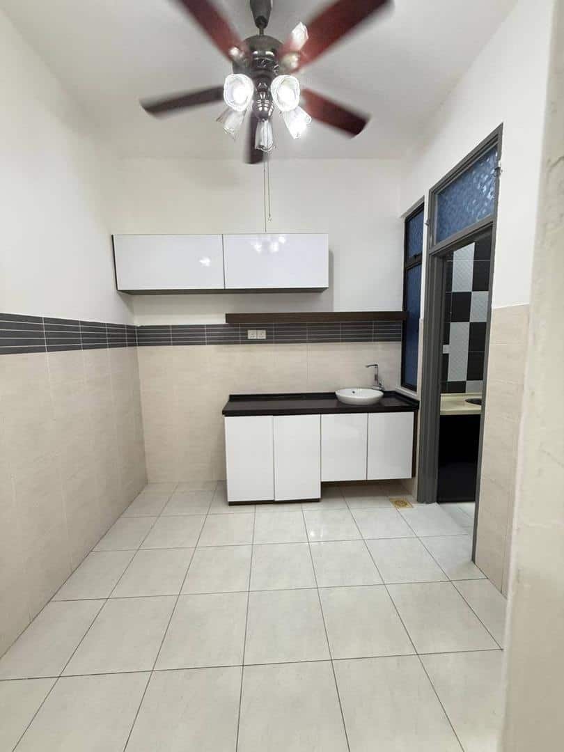Intermediate unit Taman Bukit Indah 7