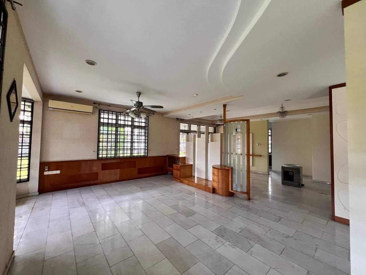 Double Storey Bungalow Taman Perling 6