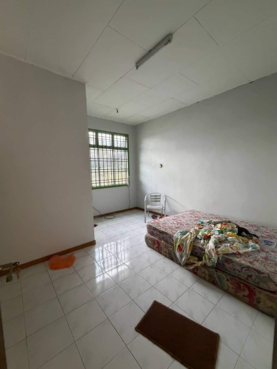 Single Storey Corner Jalan api-api taman Megai ria 4