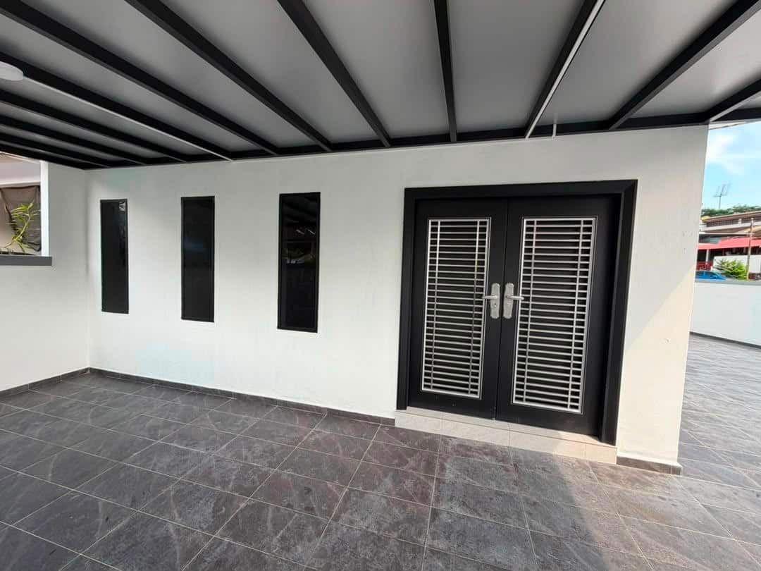 Single Storey Terrace Corner Taman Suria 8