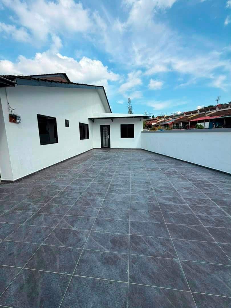 Single Storey Terrace Corner Taman Suria 11