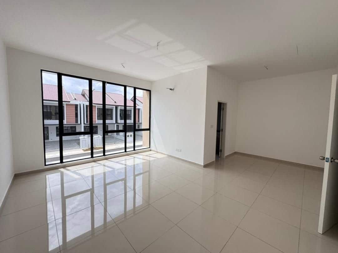 Double Storey Terrace Taman Desa Tebrau 4