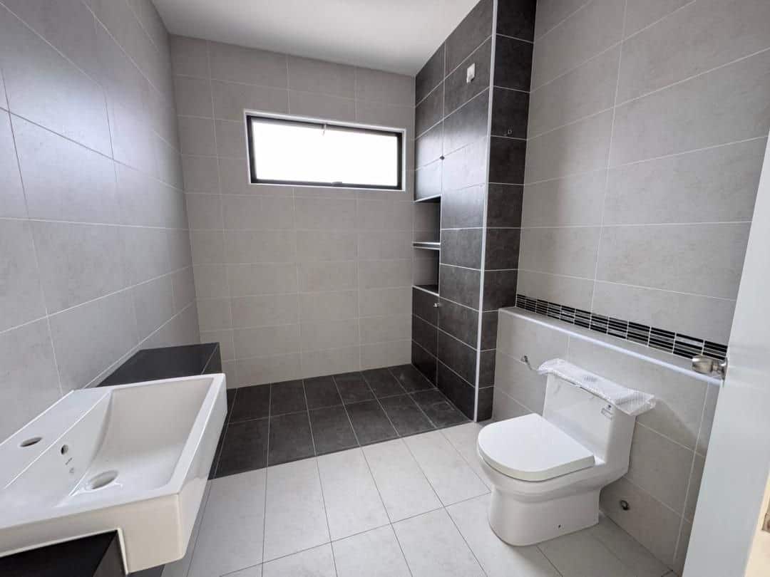 Double Storey Terrace Taman Desa Tebrau 9