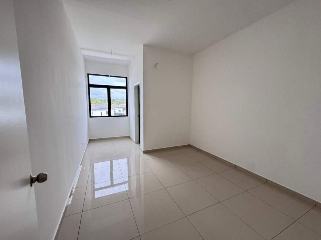 Double Storey Terrace Taman Desa Tebrau 6