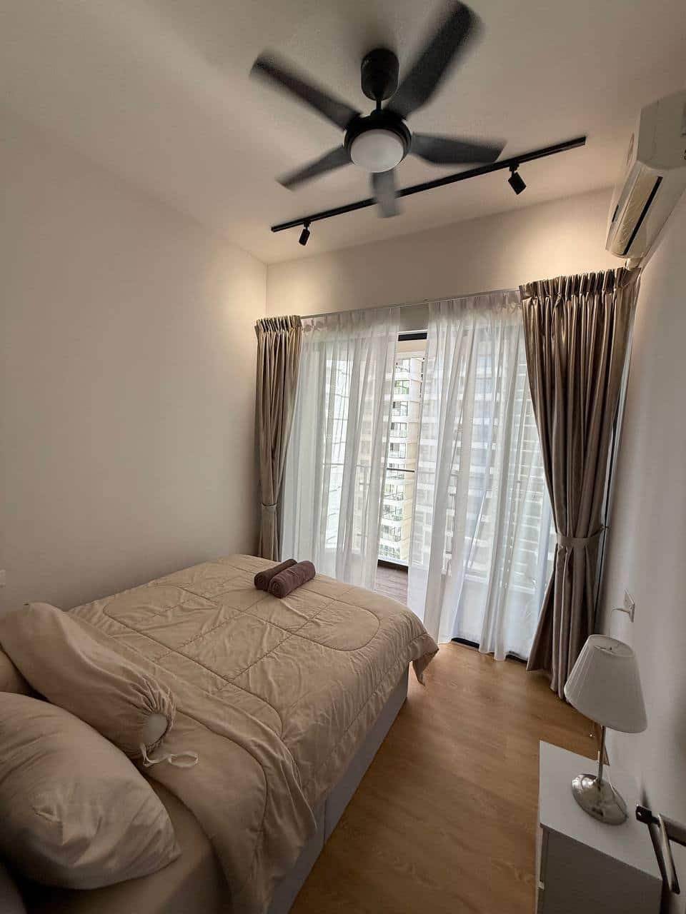 Condo Country Garden Danga Bay 6
