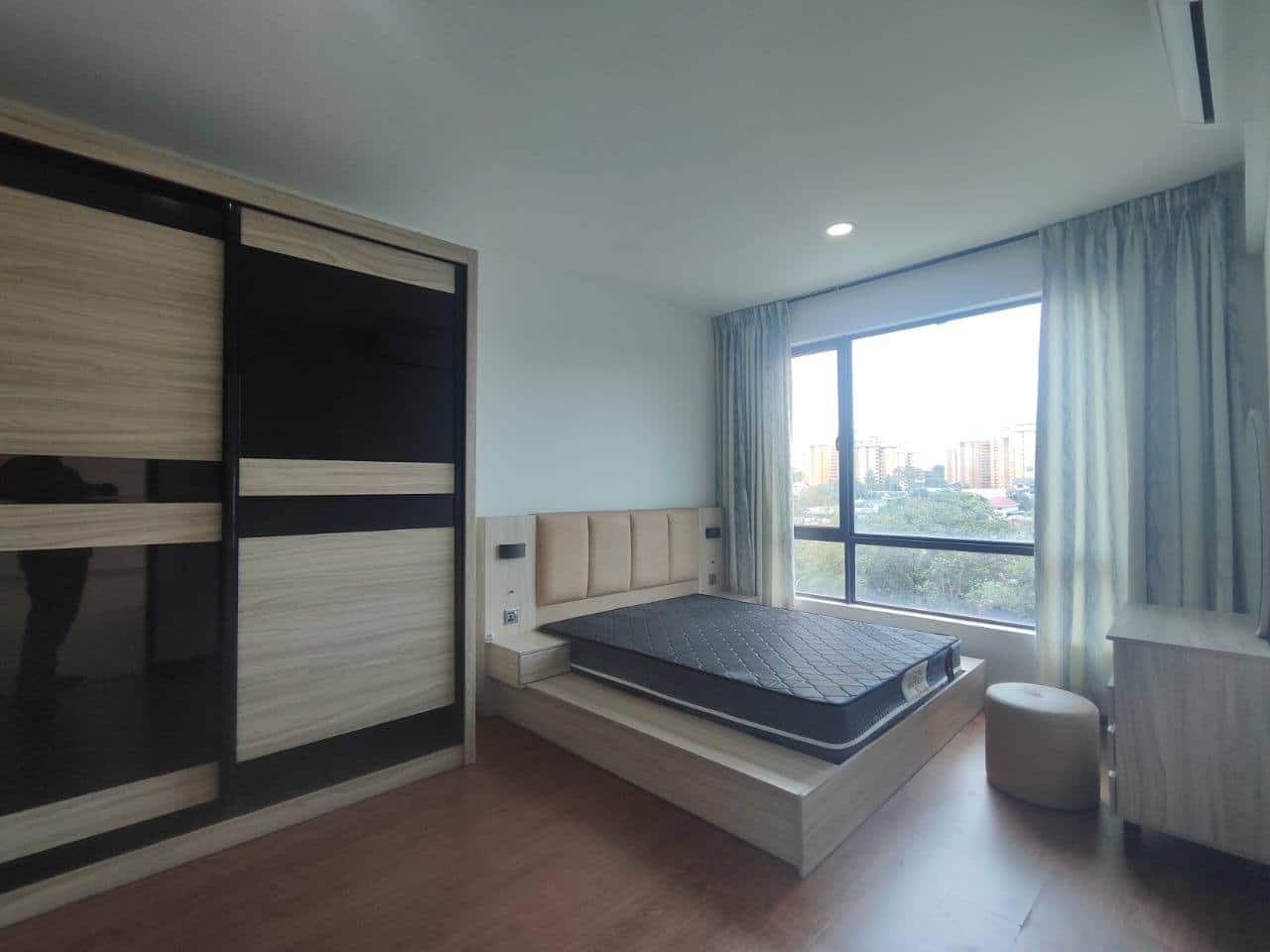 Condo Central Park Country Garden 4