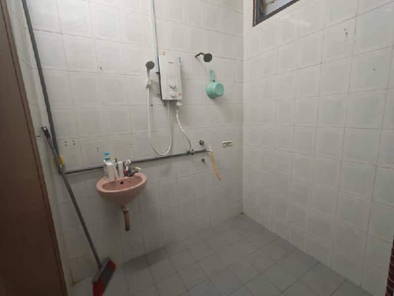 Single Storey Terrace Jalan Pahlawan 8