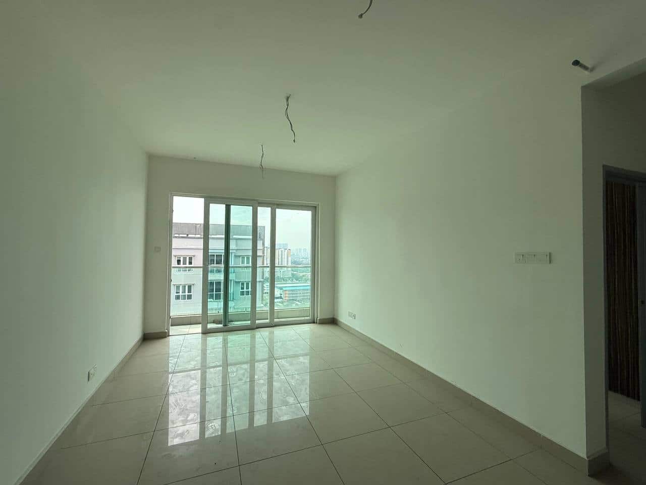 Season Luxury Apartment Larkin 4