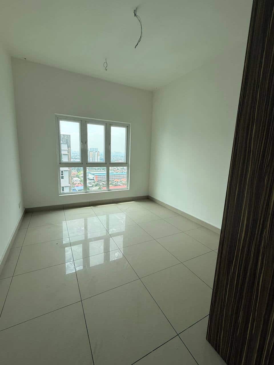 Season Luxury Apartment Larkin 5