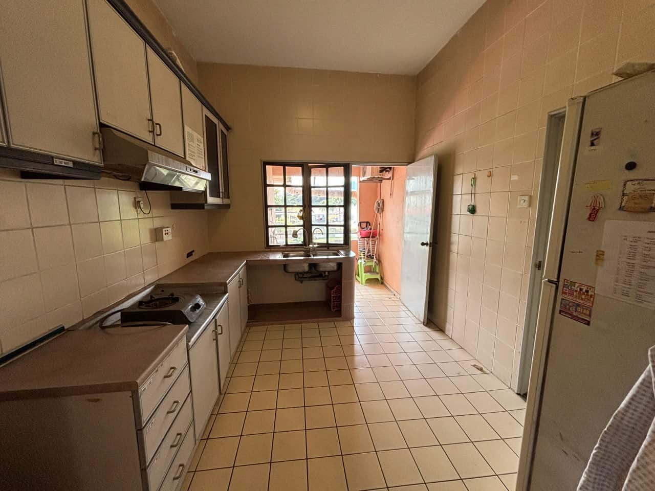 Condominium Frinza Court 6