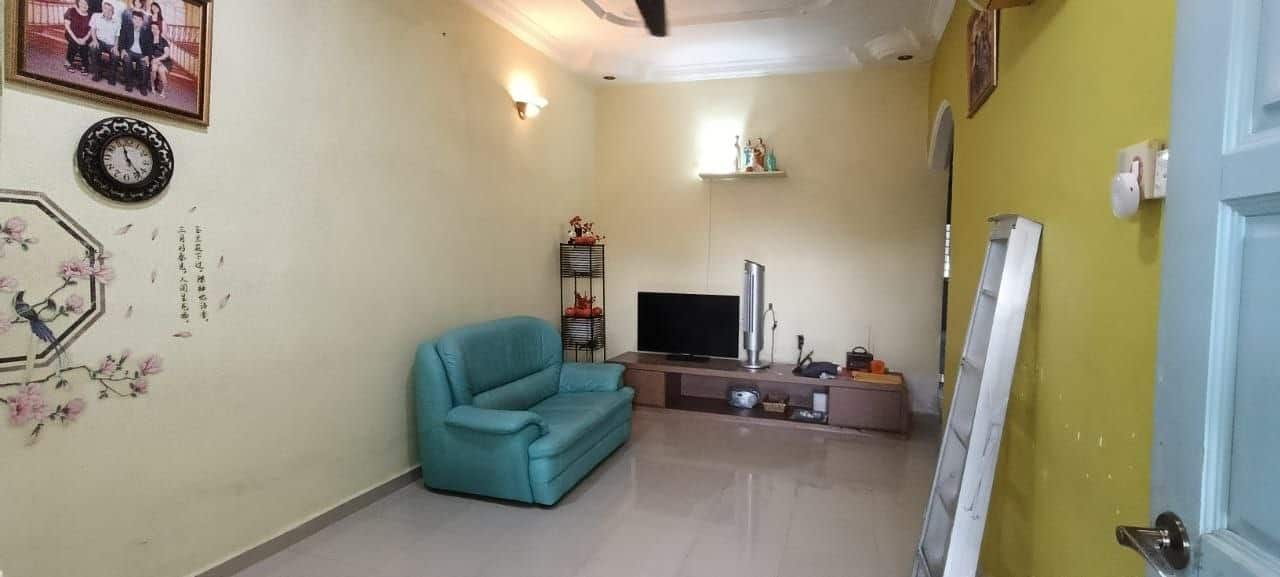 Single Storey Terrace House Taman University 3