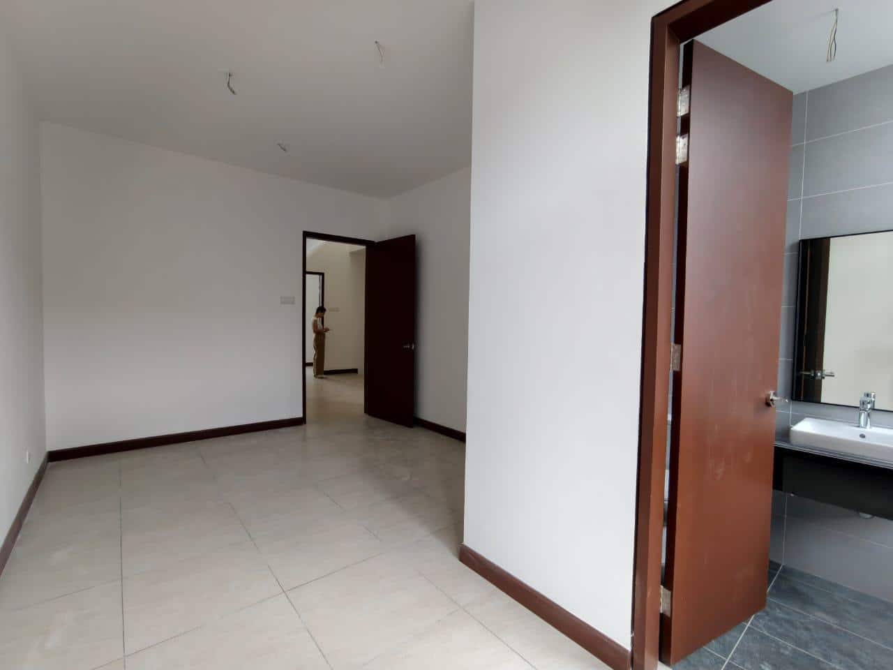 Double storey terrace (End Lot) Aurora Resort Villas 5