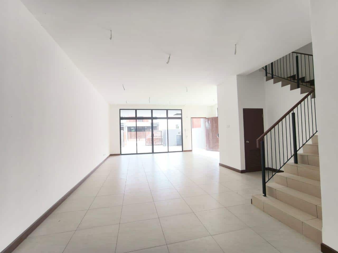 Double storey terrace (End Lot) Aurora Resort Villas 2