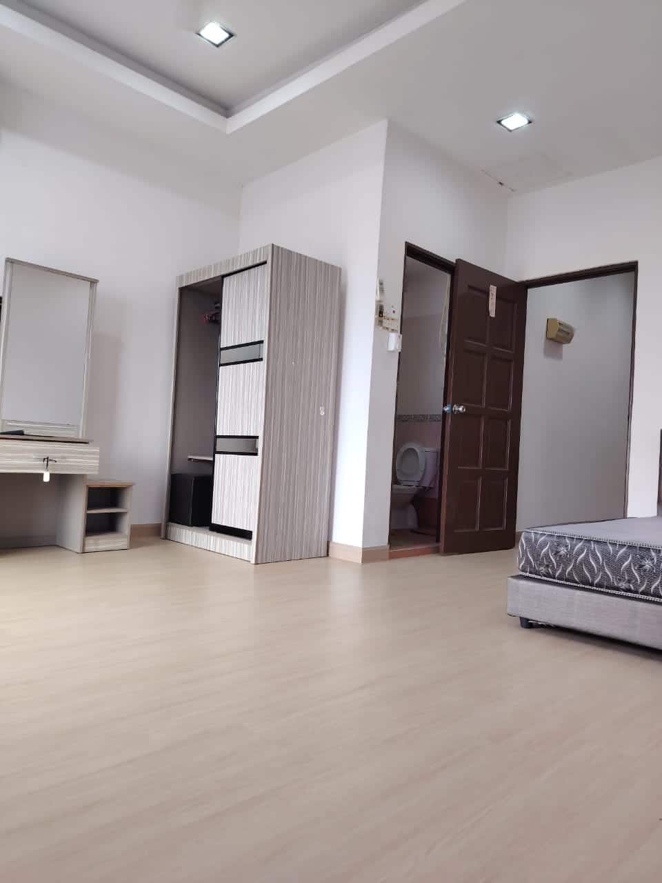 Double-Storey Terrace House Jalan Indah 19/5 3