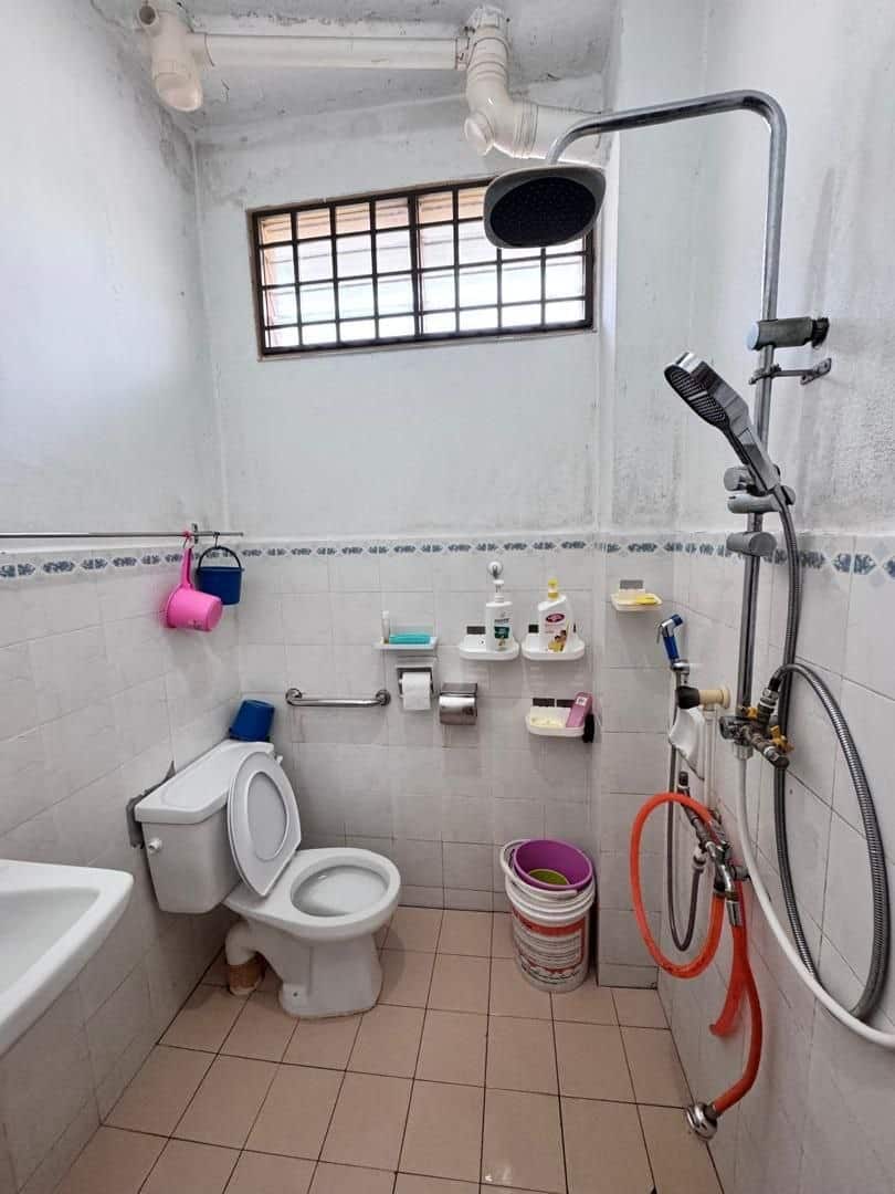 Double Storey Corner Lot Putri Wangsa 8