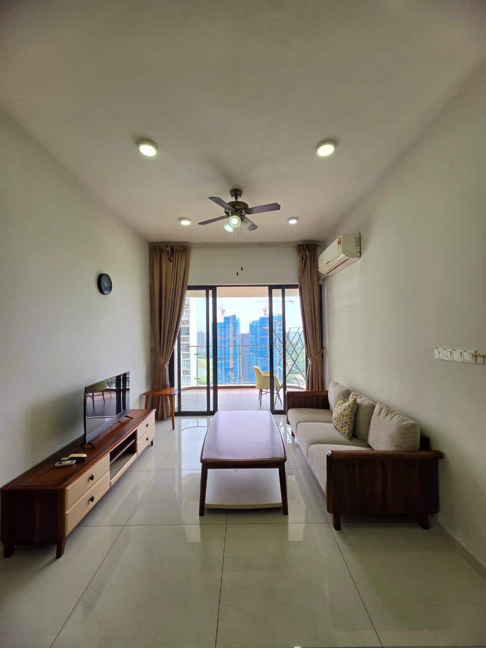 Serviced Apartment Royal Strand @ Country Garden Danga Bay 1