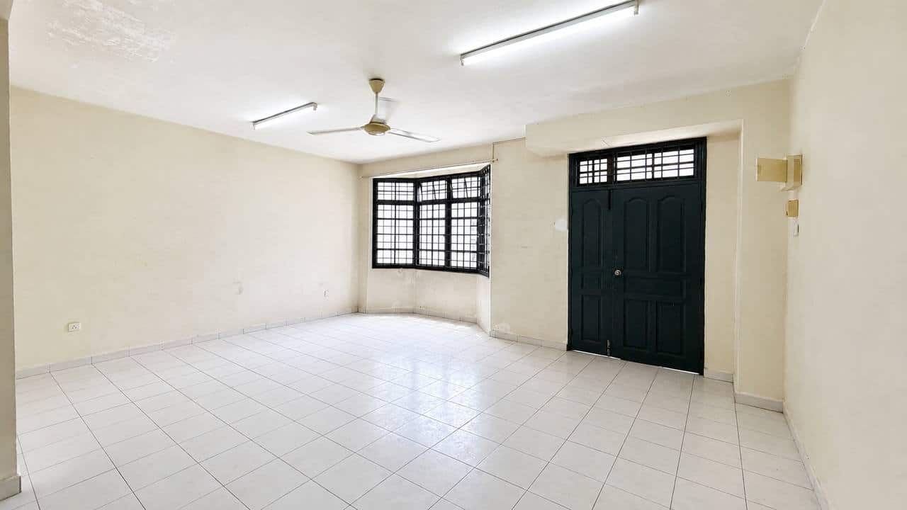 Double Storey Terrace Taman Daya 2