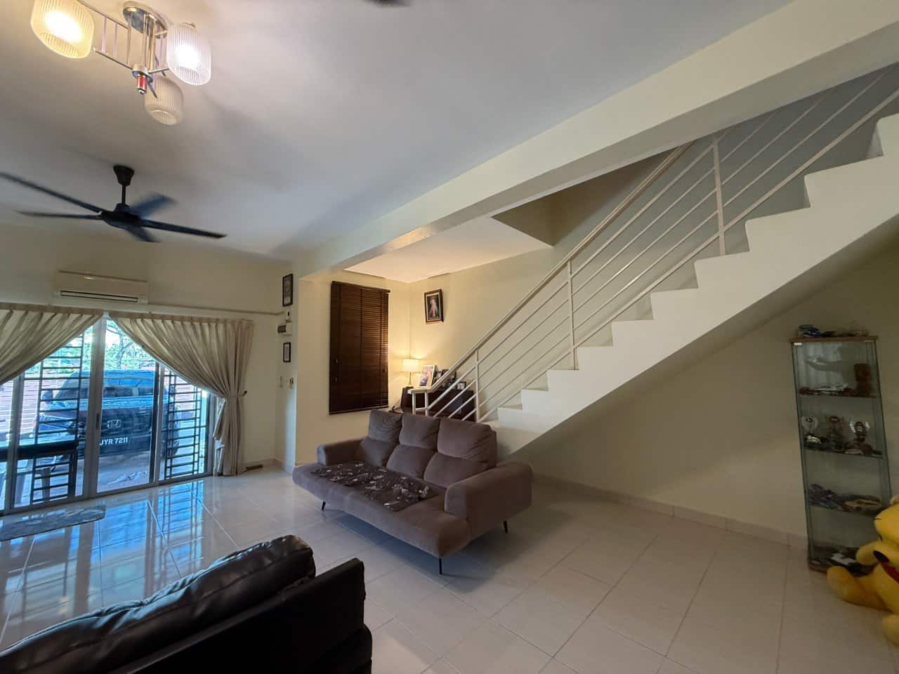 Double Storey terrace house (END LOT) Nusa Idaman (Bougainvillea Precinct) 7