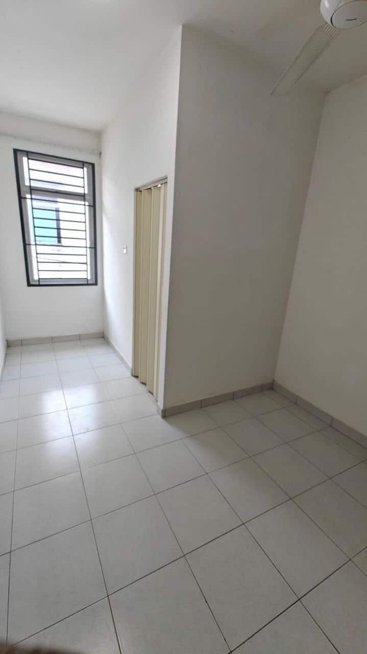 Double Storey Terrace Jalan Scientex Jaya 6