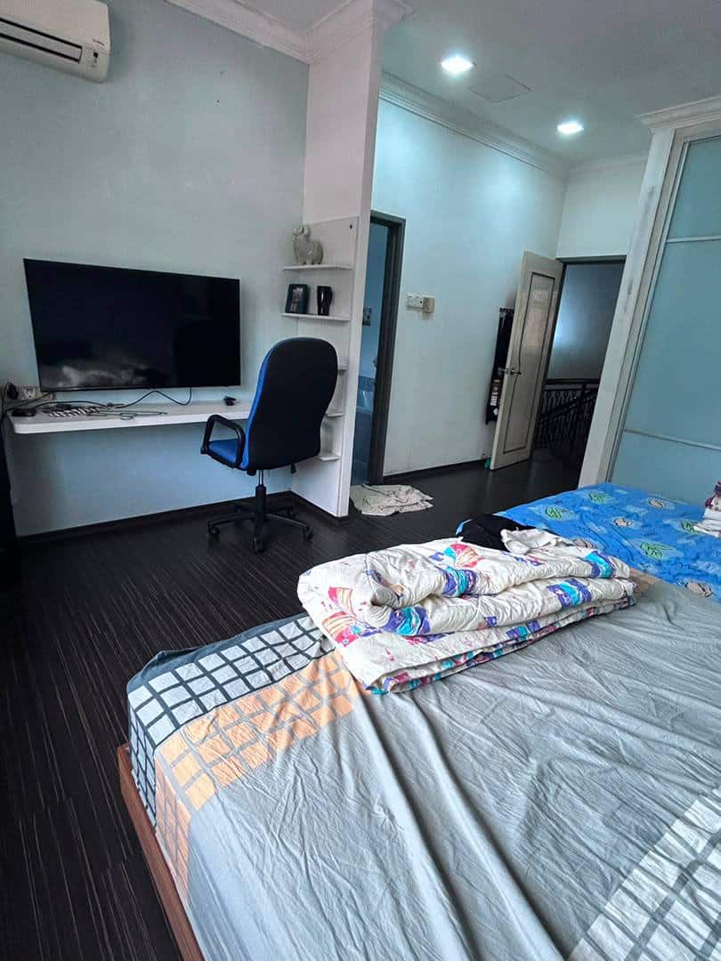 Double Storey Terrace Pelangi Indah 2