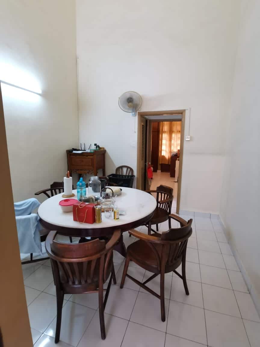 Single Storey Terrace Taman Molek 3
