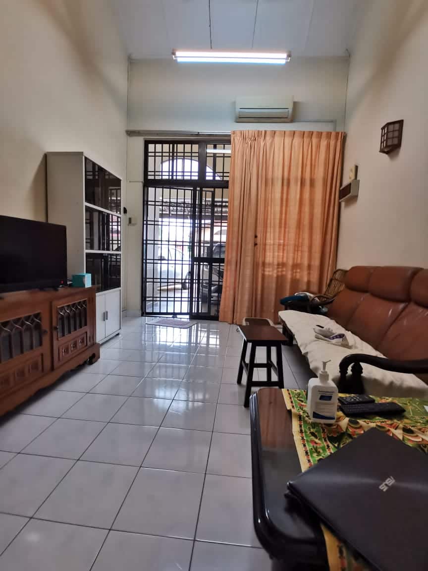 Single Storey Terrace Taman Molek 2