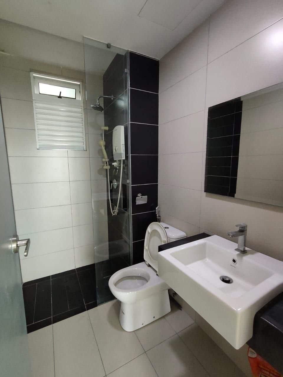 Condominium Tropicana Danga Bay 11