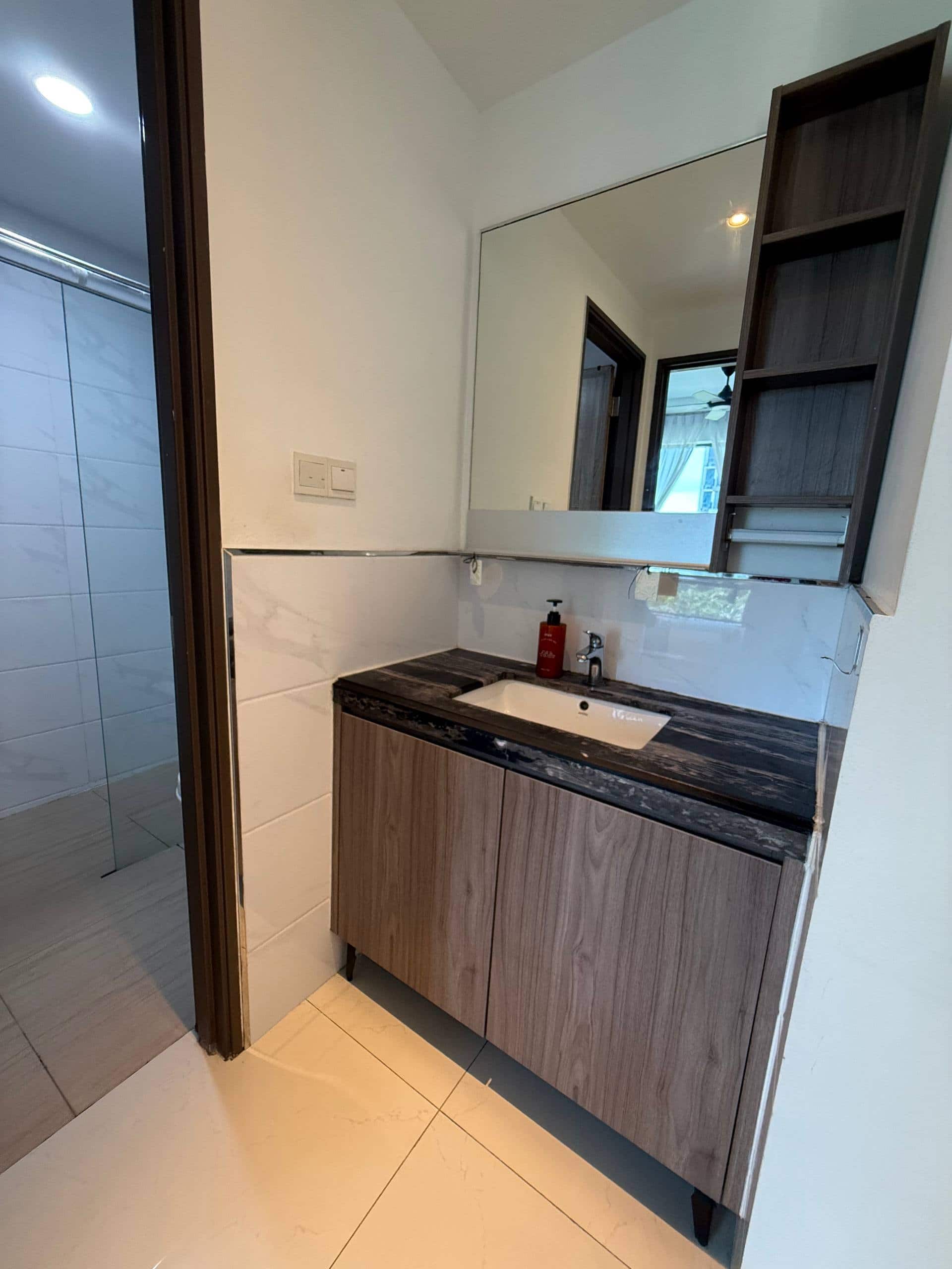 Service Apartment Central Park 4