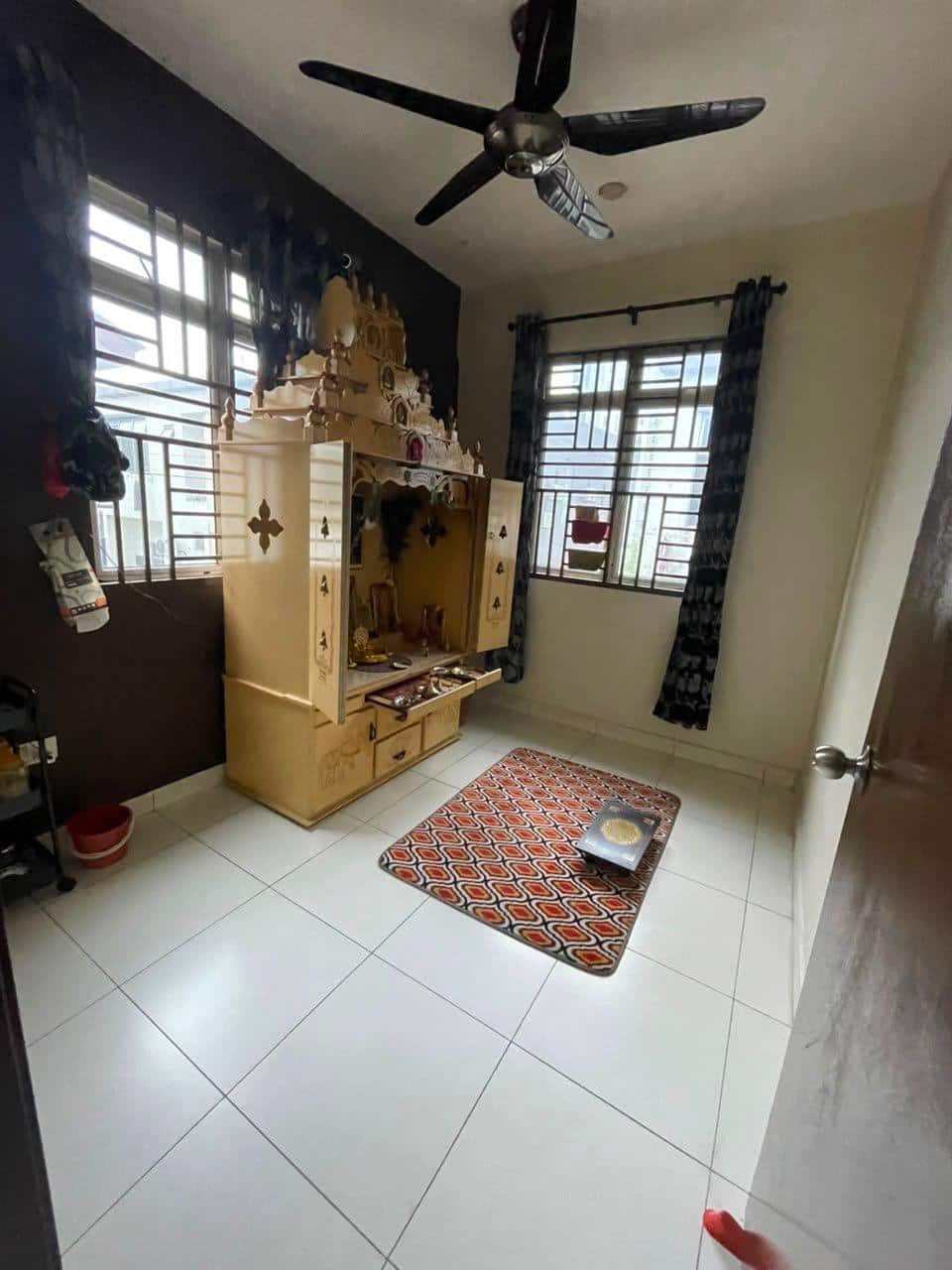 Double Storey Terrace House (Endlot) Taman Scientex Senai 4
