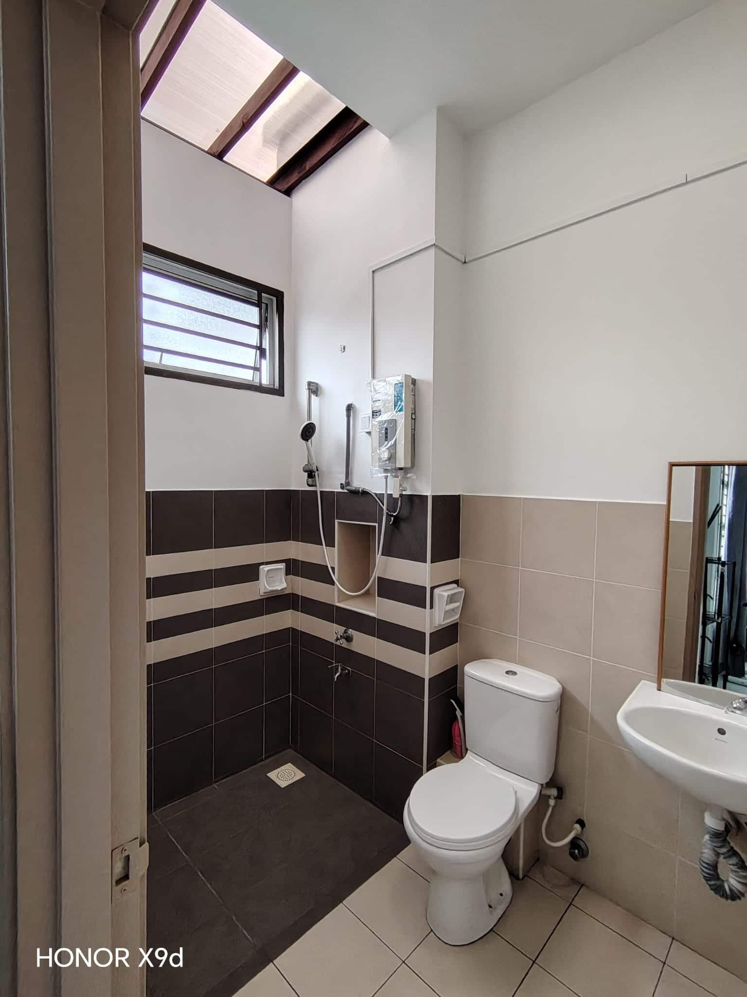 Double Storey Endlot Terrace Bukit Indah 9