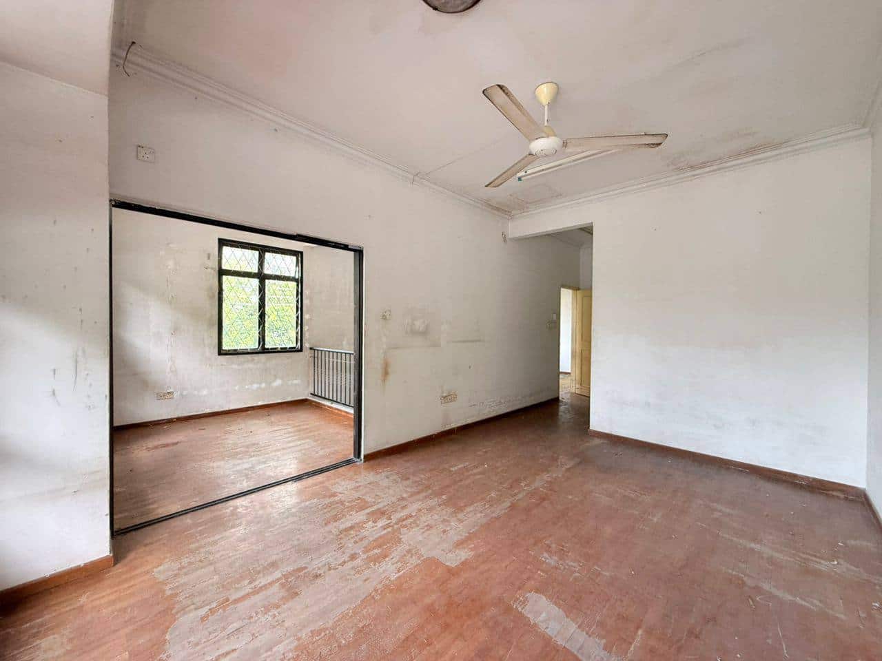 Double Storey Corner Lot Taman Sutera Perling 5