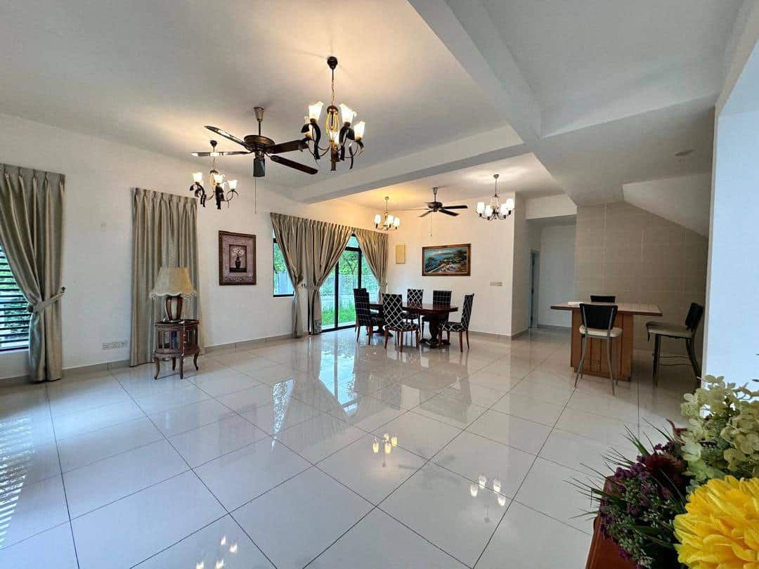 2.5 Storey Semi D Nusa Idaman Presint 5