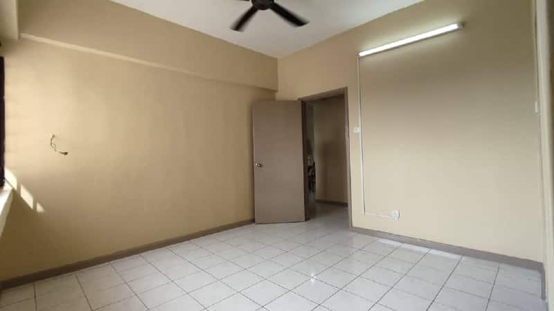Condo Larkin Utama 2