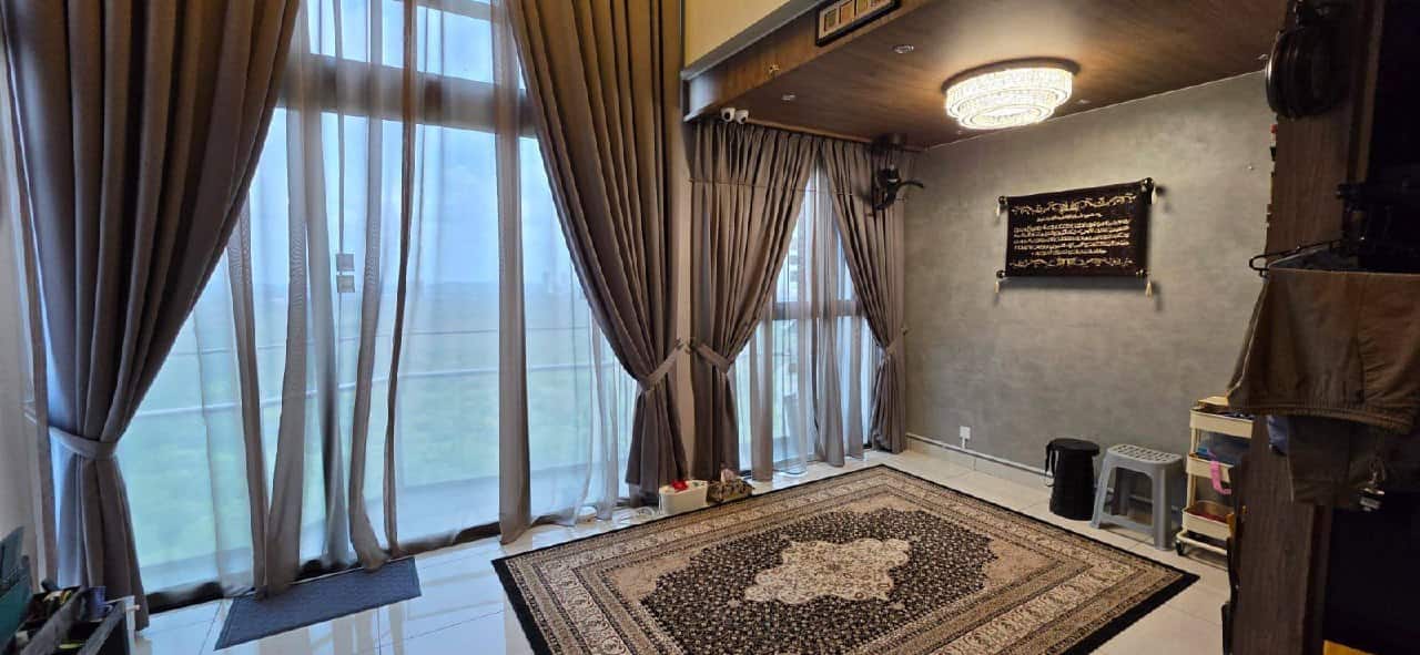 Duplex Corner Unit Puteri Harbour 3