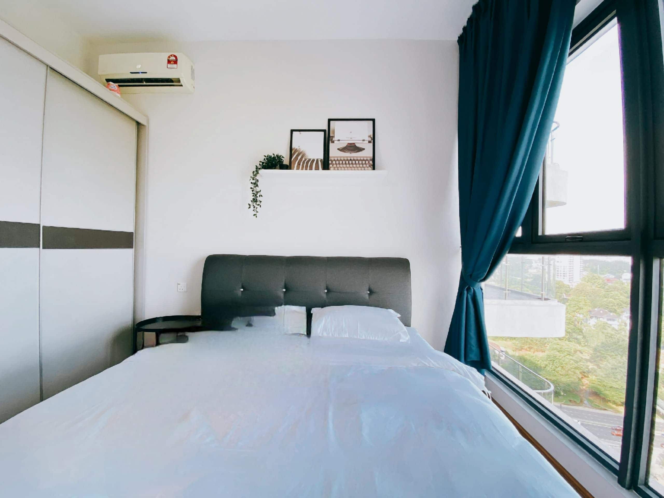 Condo Baypoint @ Country Garden Danga Bay 6