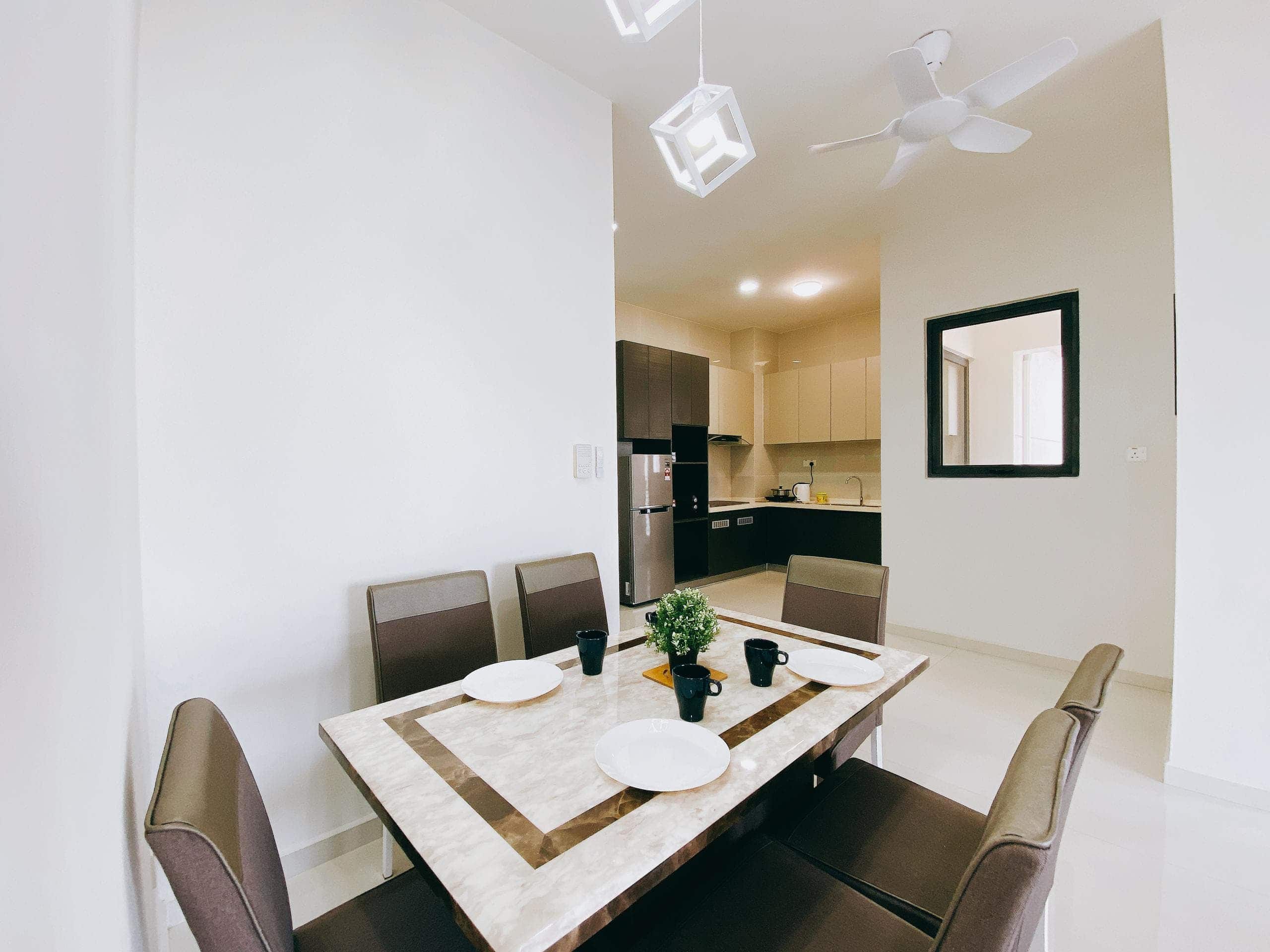 Condo Baypoint @ Country Garden Danga Bay 5