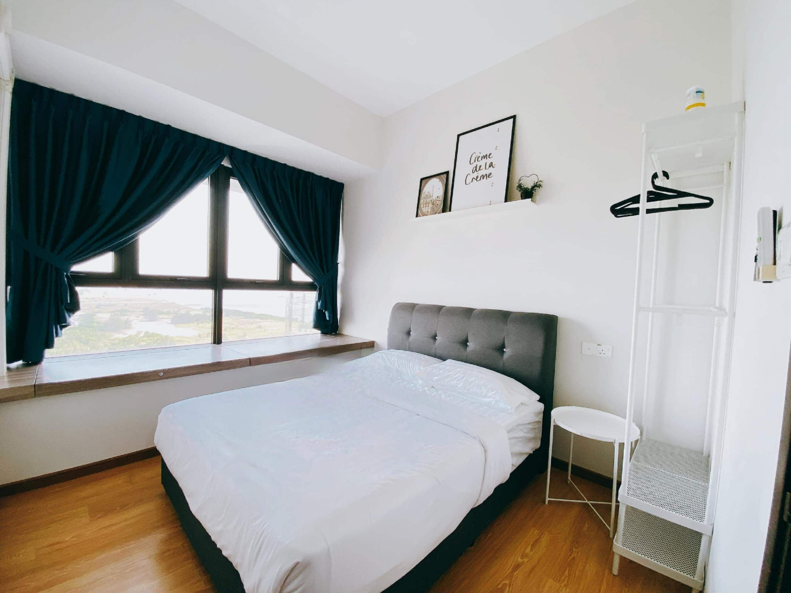 Condo Baypoint @ Country Garden Danga Bay 7